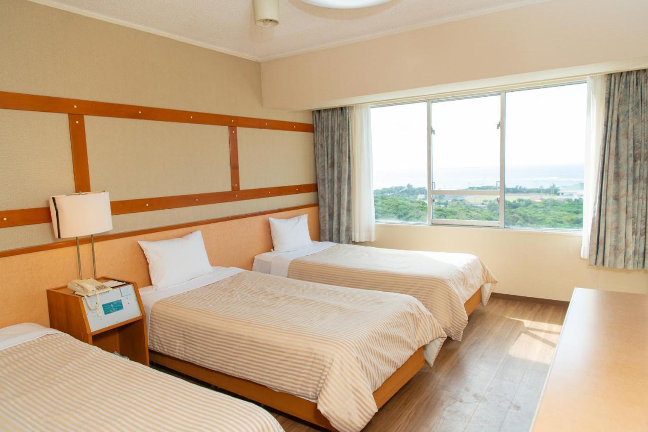 Motobu Green Park And Golf Course Exterior photo