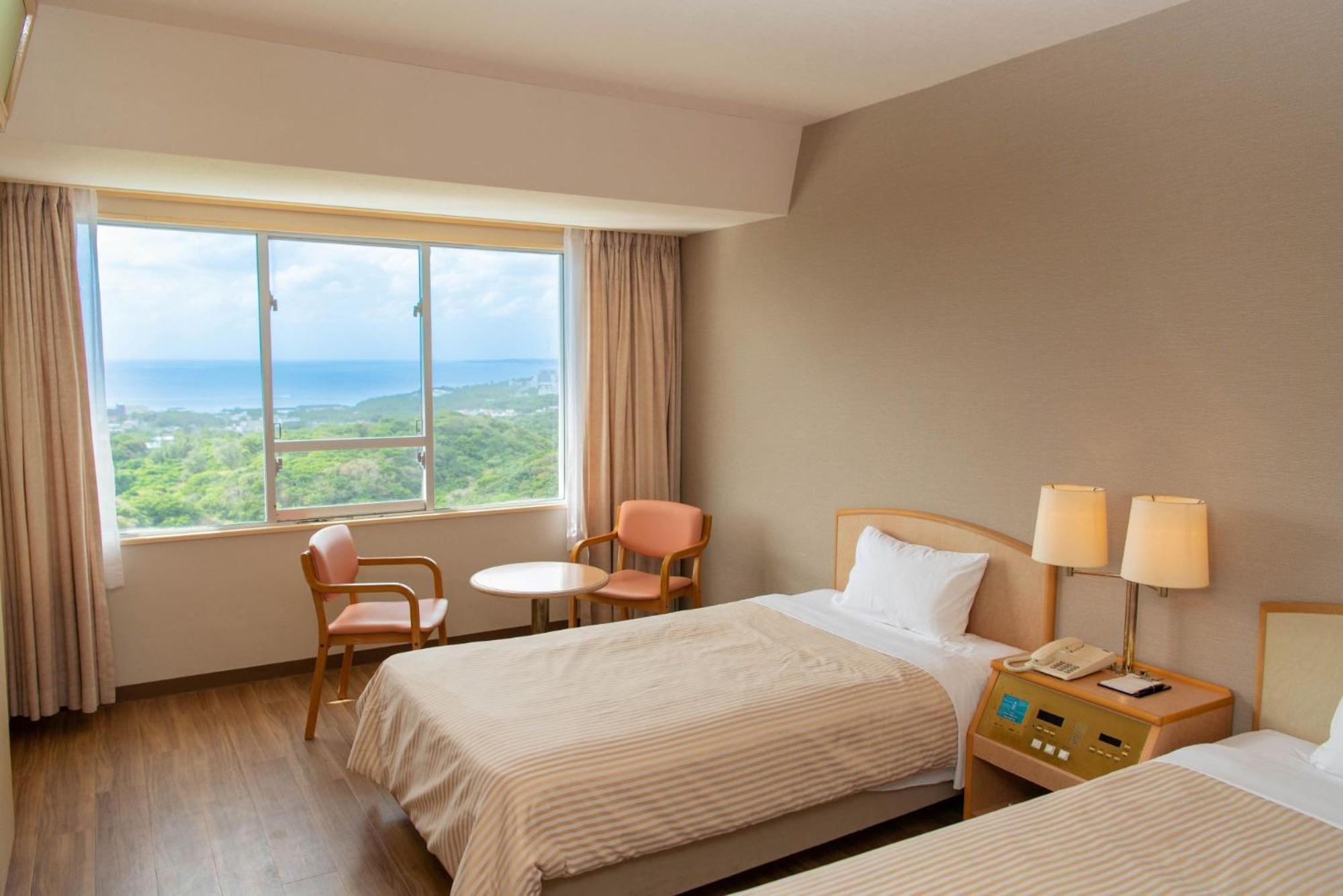Motobu Green Park And Golf Course Exterior photo