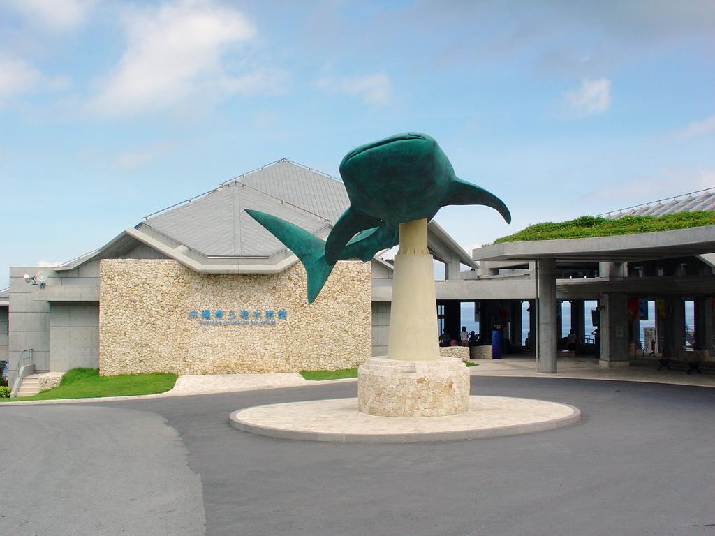 Motobu Green Park And Golf Course Exterior photo