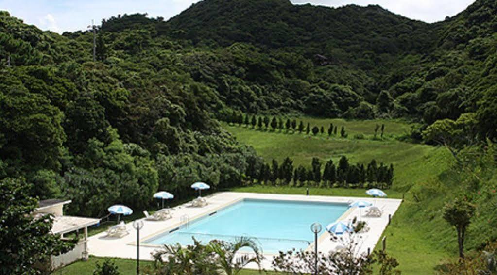 Motobu Green Park And Golf Course Exterior photo
